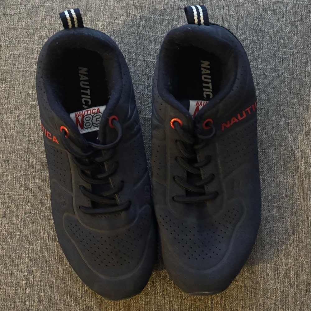 Nautica Men's Dark Blue Sneakers with Red Accents